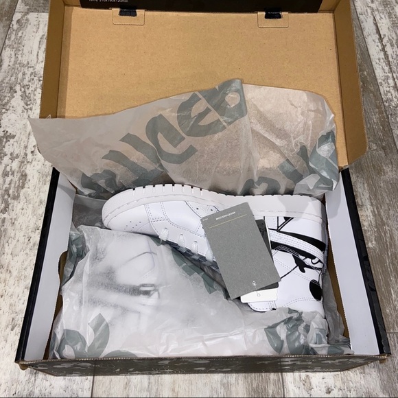 ASICS Tiger GEL-PTG MT x Disney Shoes - Picture 9 of 11